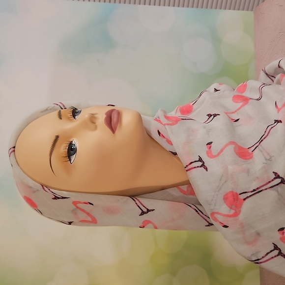 Pink flamingos on a mint green background long scarf Nordstrom NWOT animal print - Picture 1 of 5